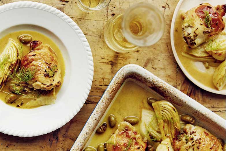 Foto von Gebackenes Hähnchen mit Zitrusfrüchten, Fenchel und Weißwein