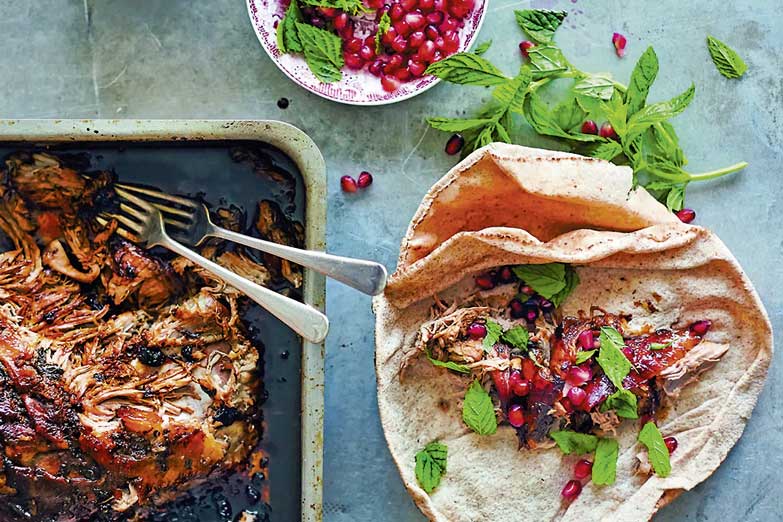 Foto von Langsam gegartes Lamm mit Granatapfel und Honig